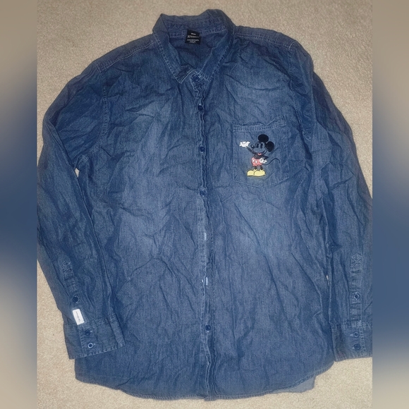 Vintage Disney Parks Her Universe Mickey and Pluto Comic Denim Shirt. Xl - Picture 3 of 15